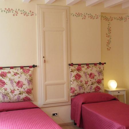 Mimi Apartment Lucca Cameră foto